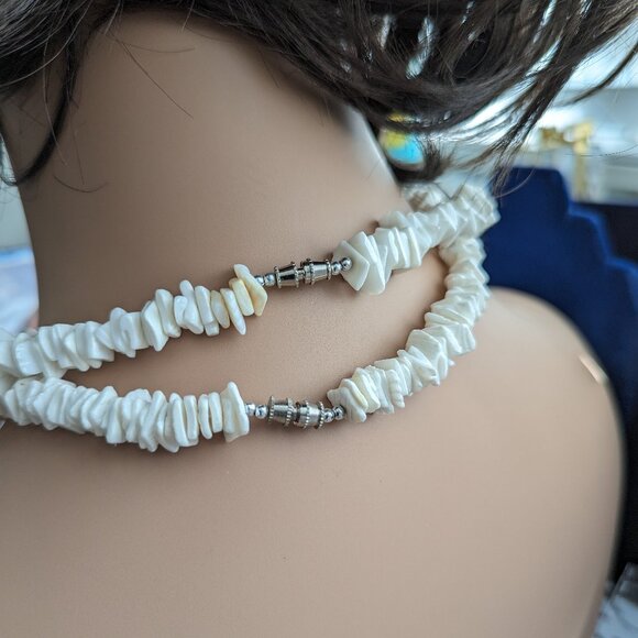 Shell Choker Necklace Bundle of 2 natural chards hand beaded vintage - Picture 4 of 12